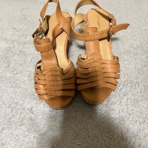 Liz Claiborne Woven Tan Sandals